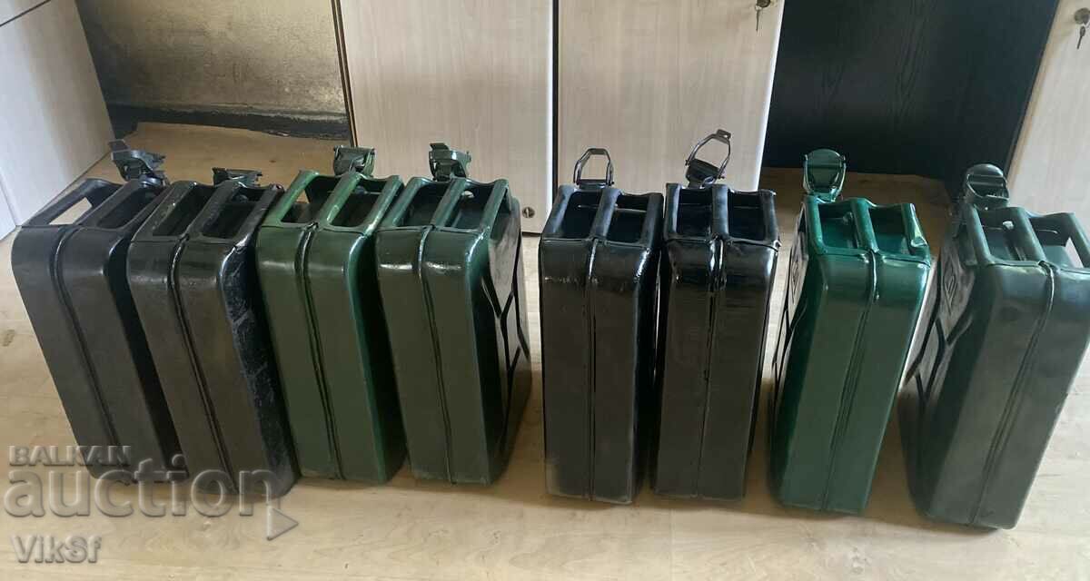 Auction Metal can for fuel 20 l Auction Metal can for fuel 20 l