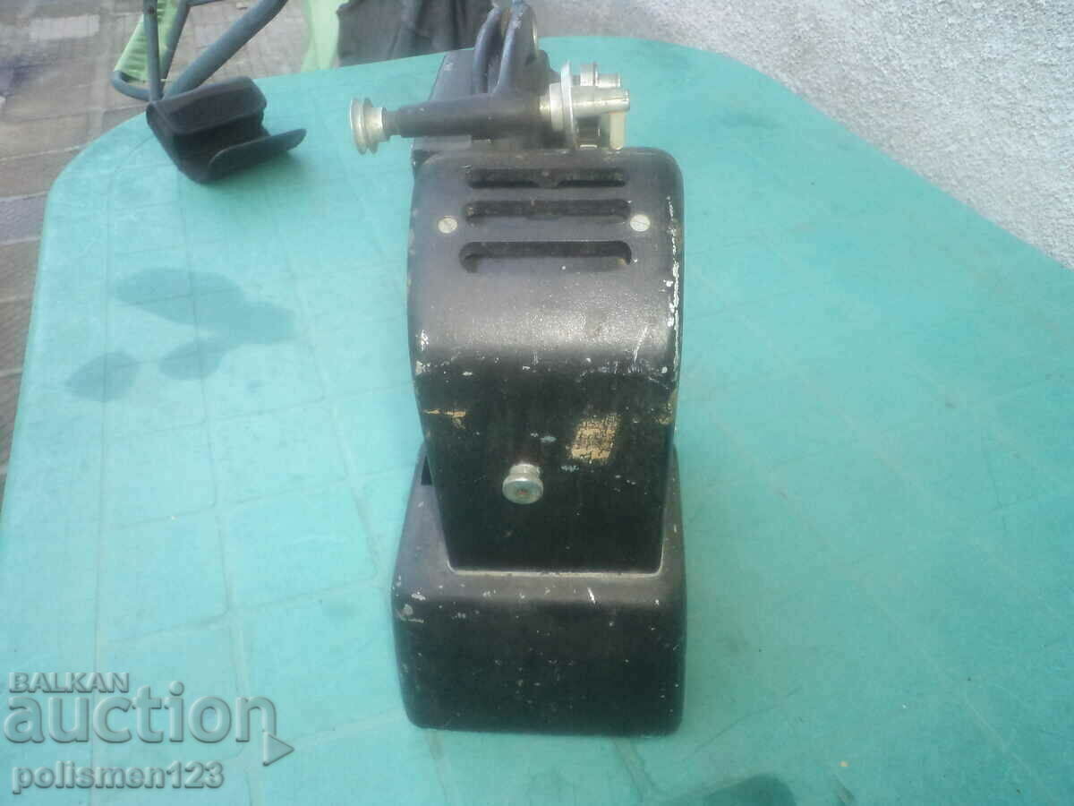 CINEMA CAMERA - 5 CINEMA CAMERA - 5