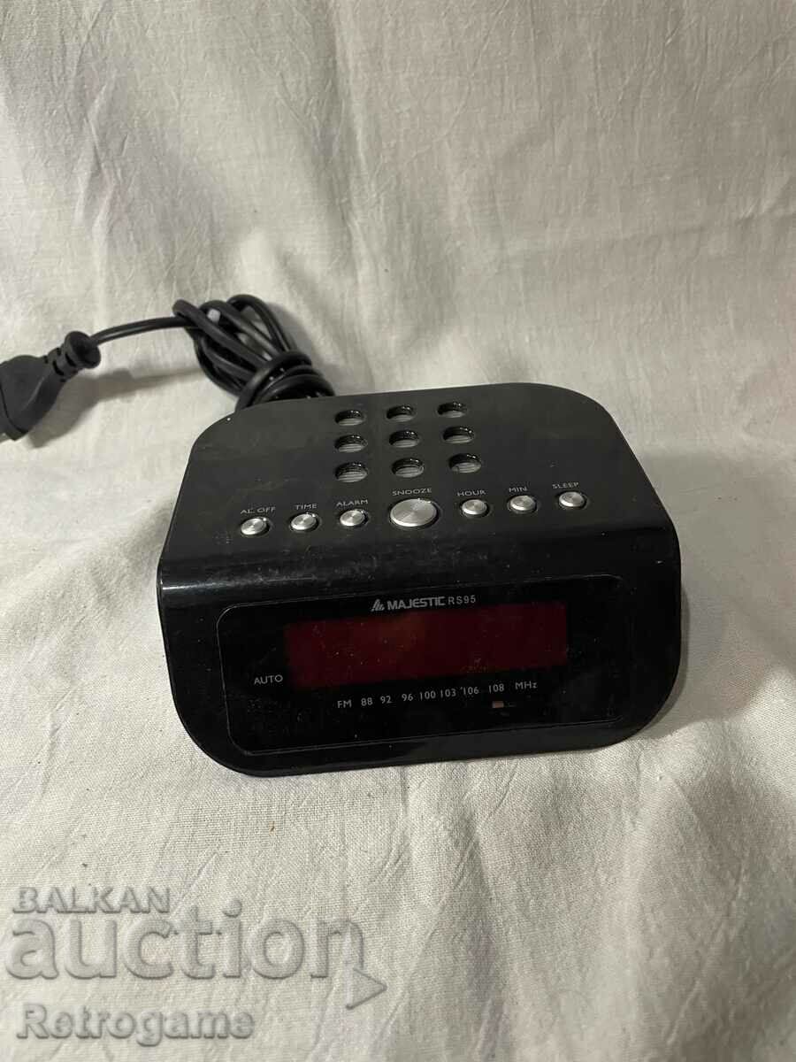 retro alarm-radio