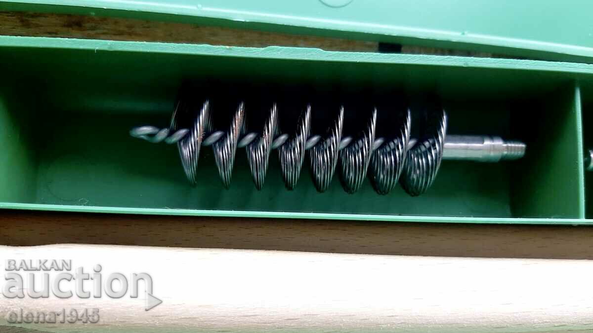 Kit de curățare a puștii cu preț 70.00 BGN | € 35.79 Kit de curățare a puștii cu preț 70.00 BGN | € 35.79