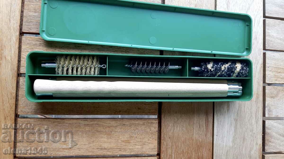 Licitație Kit de curățare a puștii Licitație Kit de curățare a puștii