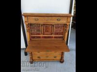 Beautiful vintage solid oak writing desk!