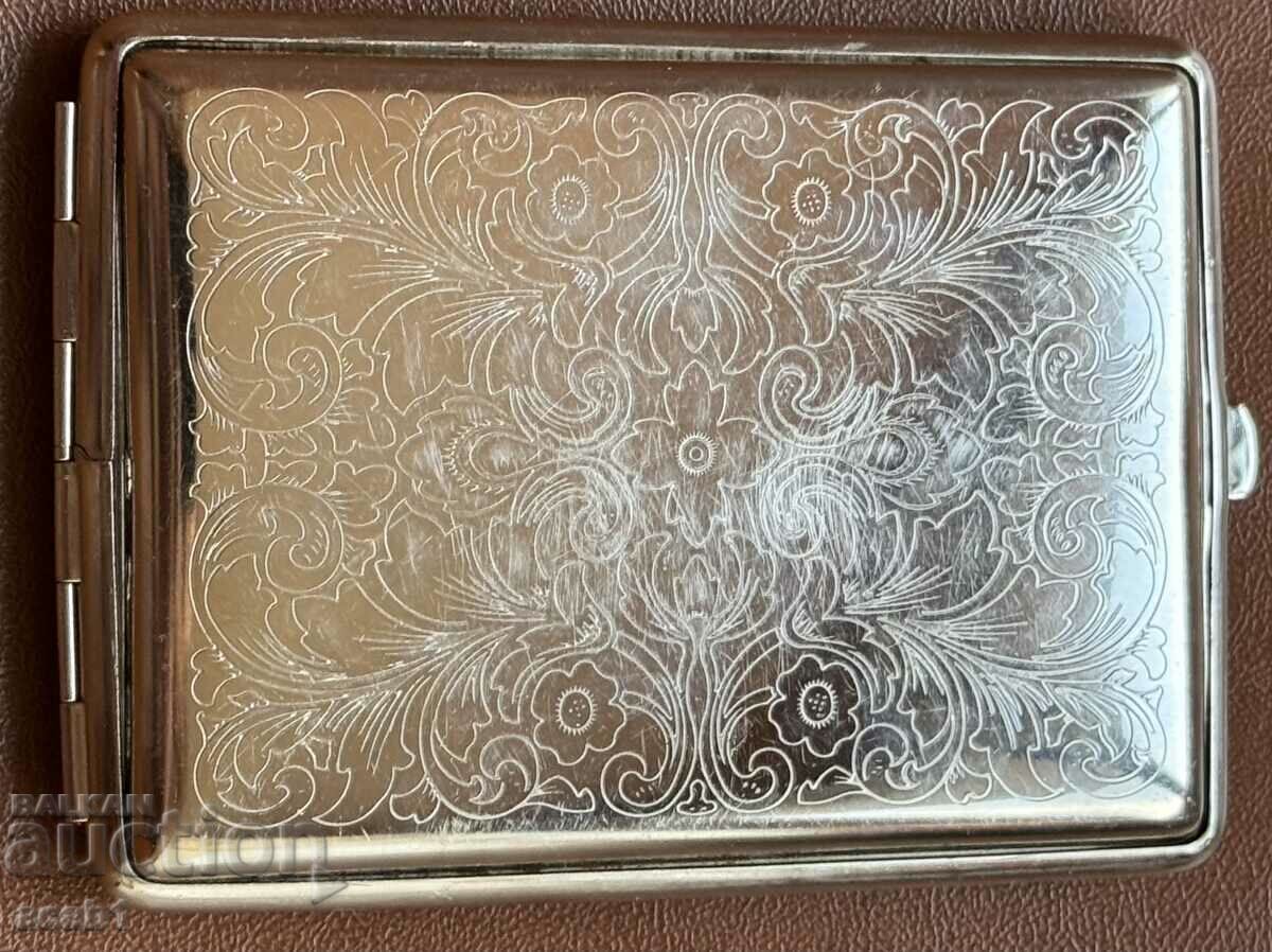 The snuff box with price 15.99 BGN | € 8.18