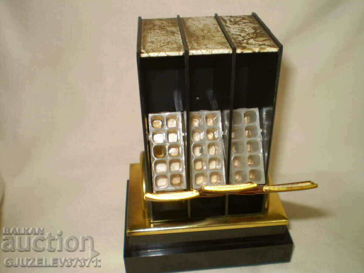 Delivery of Vintage Russian Soviet Cigarette Holder Music Box Delivery of Vintage Russian Soviet Cigarette Holder Music Box