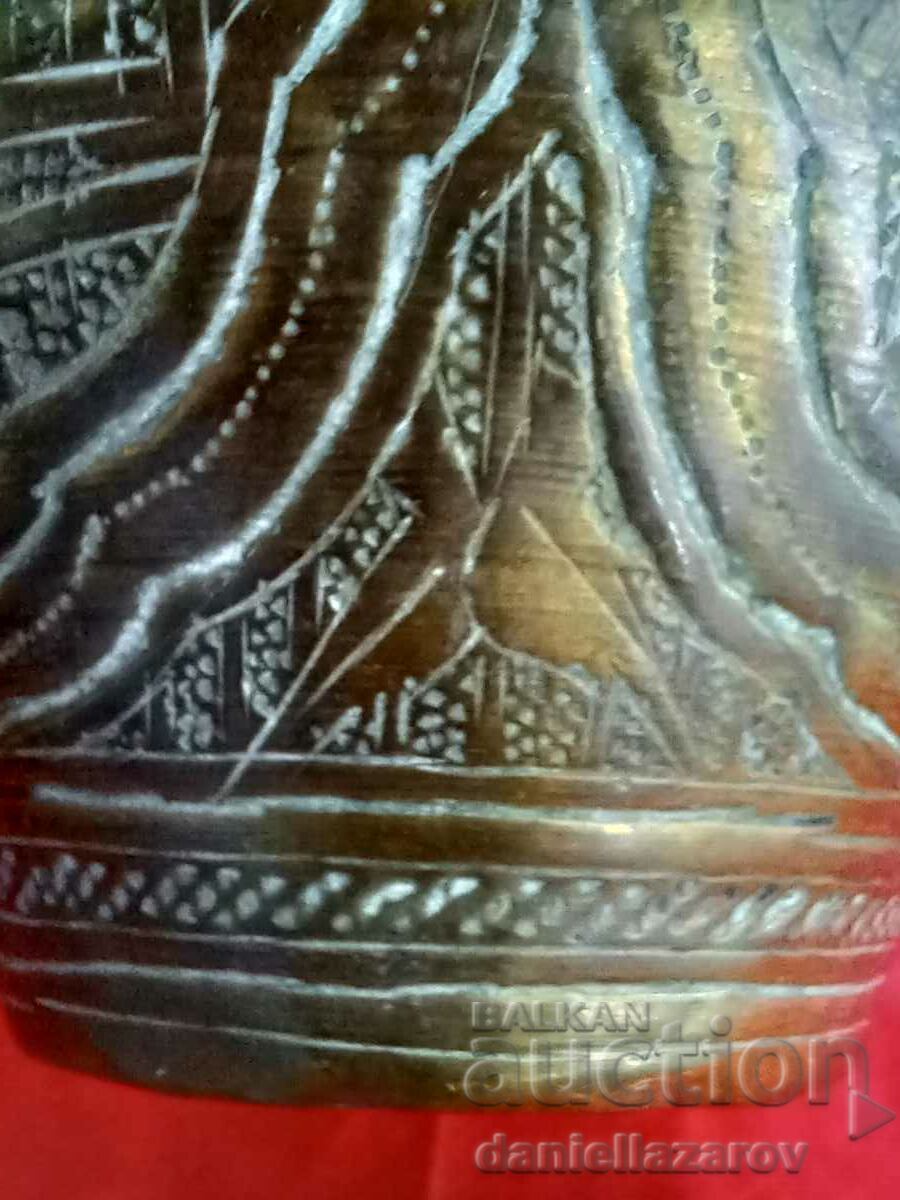 19th Century Antique PERSIAN Dish Unique! with price 195.00 BGN | € 99.70 19th Century Antique PERSIAN Dish Unique! with price 195.00 BGN | € 99.70