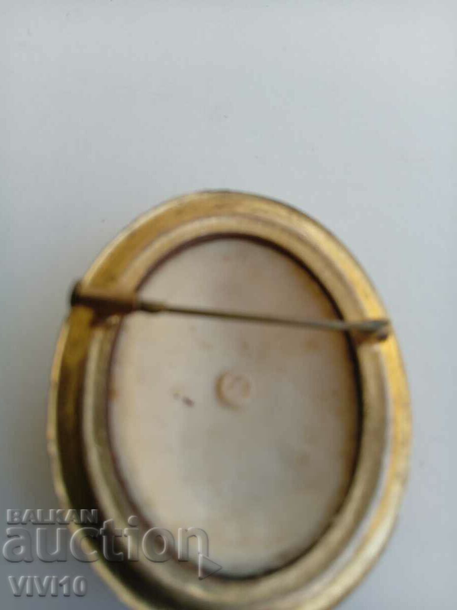 Licitație Brosa englezeasca antica, aurita, os Licitație Brosa englezeasca antica, aurita, os