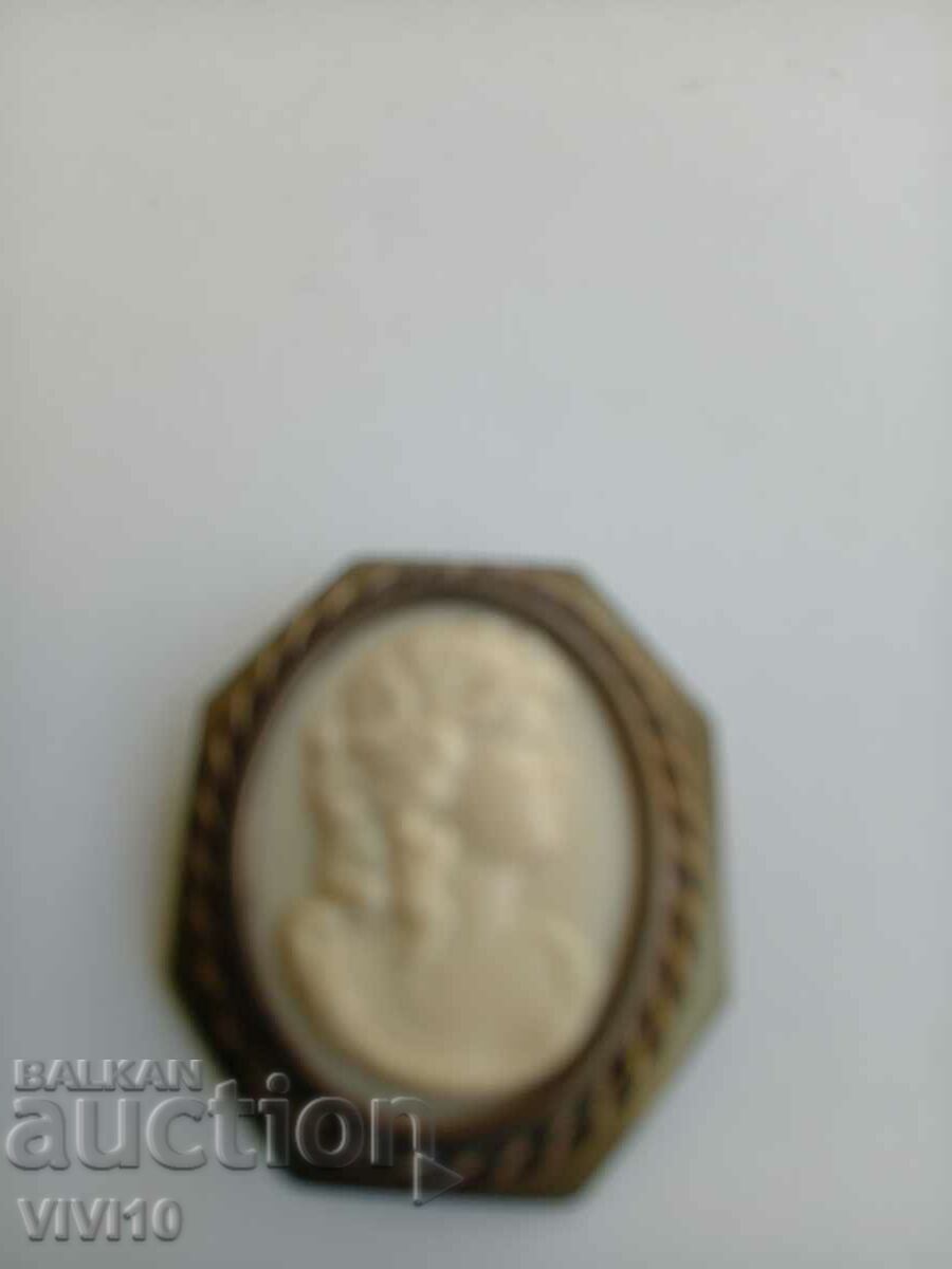 Antique England brooch, Gilding