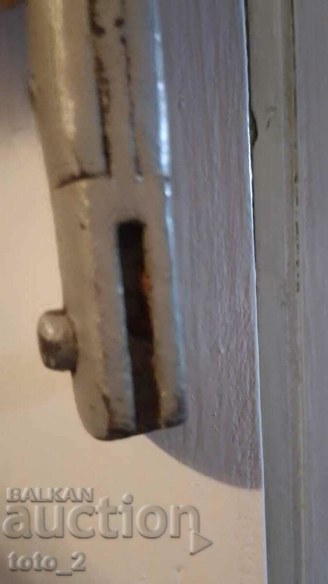 Delivery of OLD PIKE-KNIFE Delivery of OLD PIKE-KNIFE