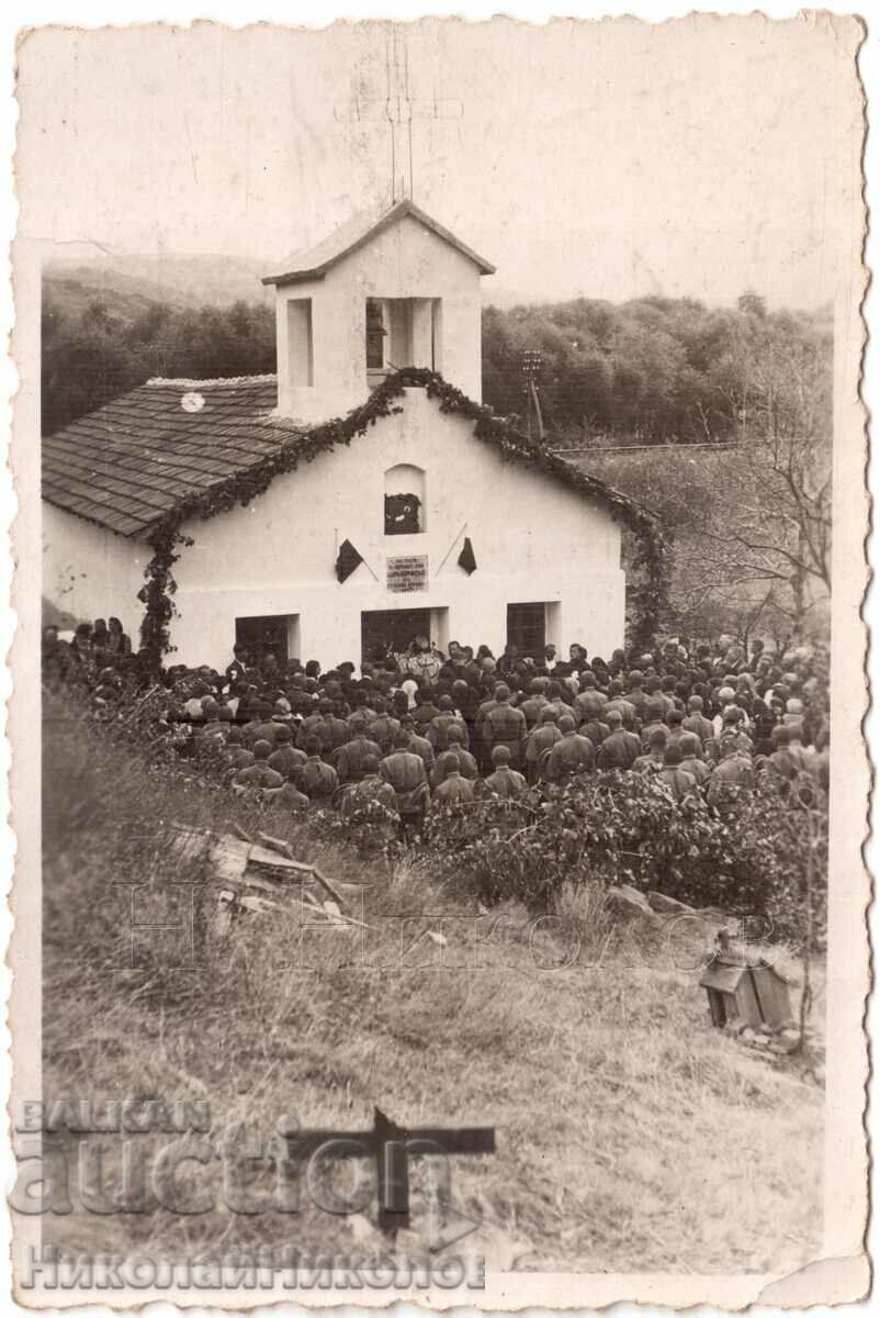 BISERICA MIC VECHI FOTO PREOT LITURGIE D069