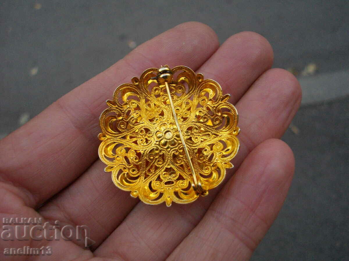 СТАРА ПОЗЛАТЕНА БРОШКА - 6 СТАРА ПОЗЛАТЕНА БРОШКА - 6