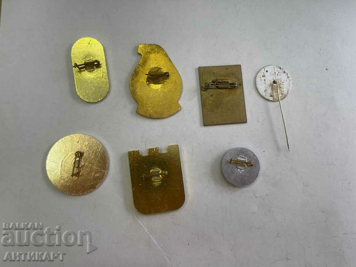 7 numbers of badges signs of communism interesting with price 14.00 BGN | € 7.16 7 numbers of badges signs of communism interesting with price 14.00 BGN | € 7.16