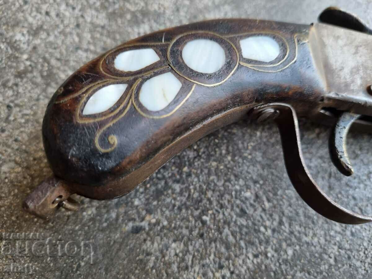 Vechi model de pistol - 5