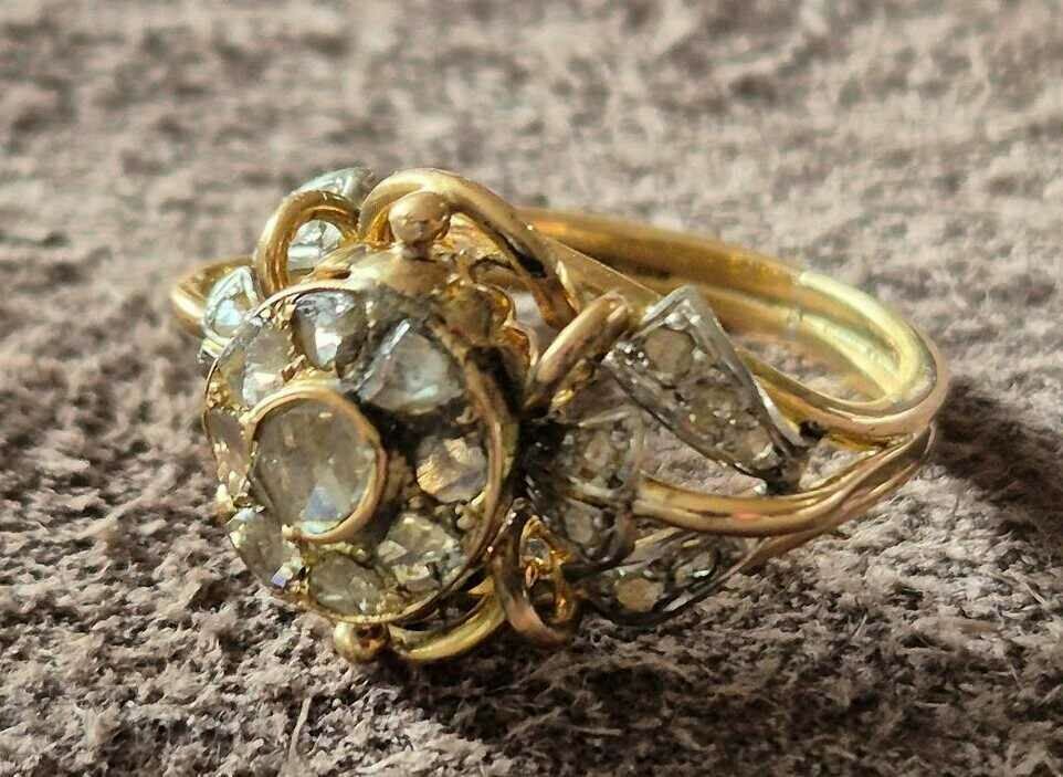 Delivery of 18K GOLD WITH DIAMONDS BEAUTIFUL ELEGANT STYLISH RING Delivery of 18K GOLD WITH DIAMONDS BEAUTIFUL ELEGANT STYLISH RING