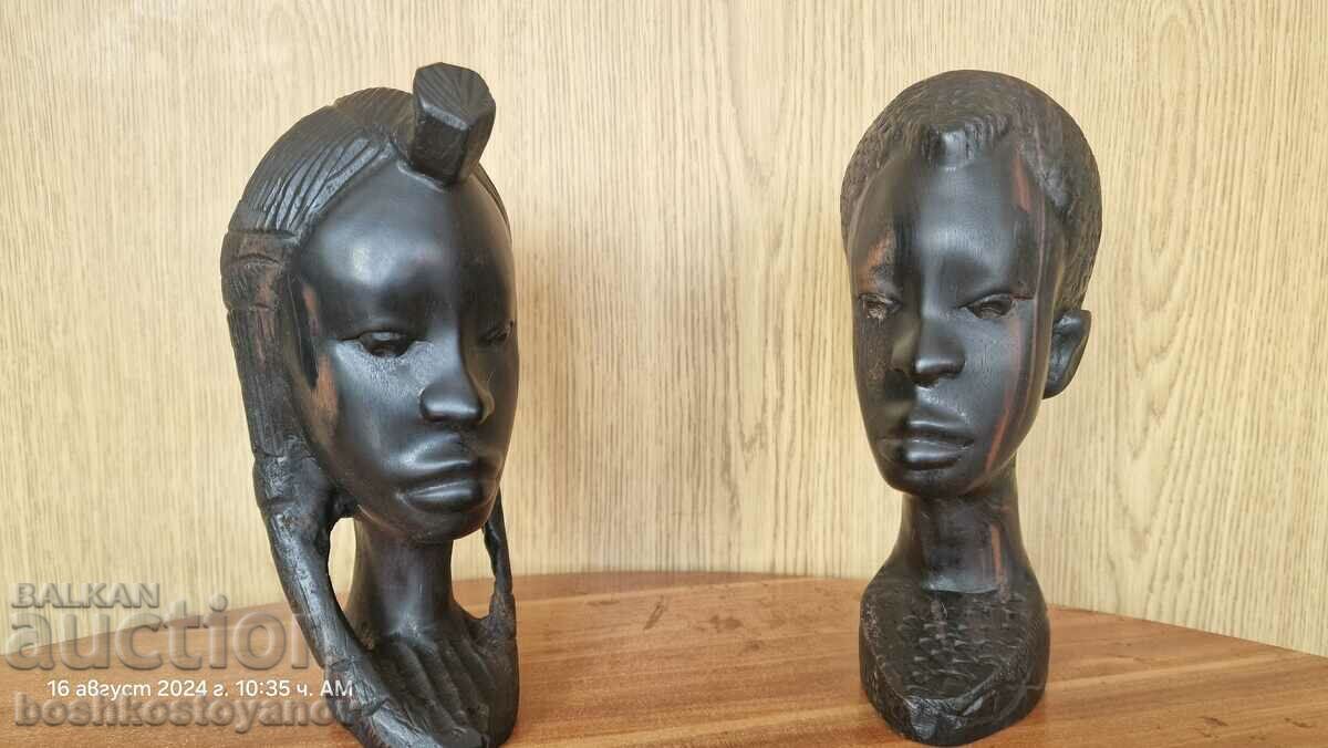 Lot of figurines / heads