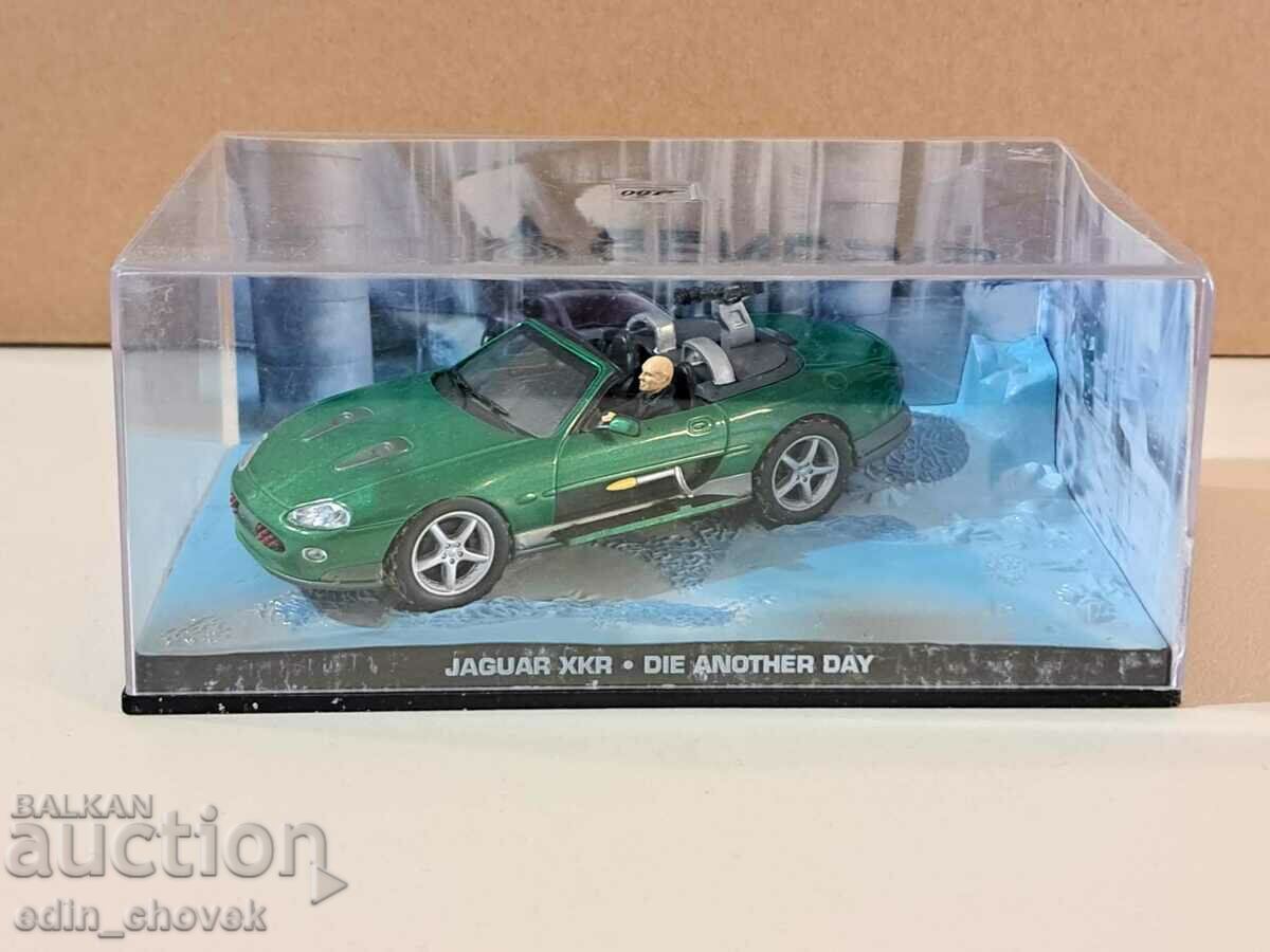 1/43 IXO JAMES BOND 007 JAGUAR XKR - MORI ÎN ALTA ZI