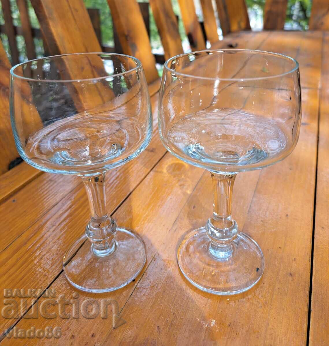 2 παλιά γυάλινα ποτήρια με τιμή 15.00 BGN | € 7.67 2 παλιά γυάλινα ποτήρια με τιμή 15.00 BGN | € 7.67