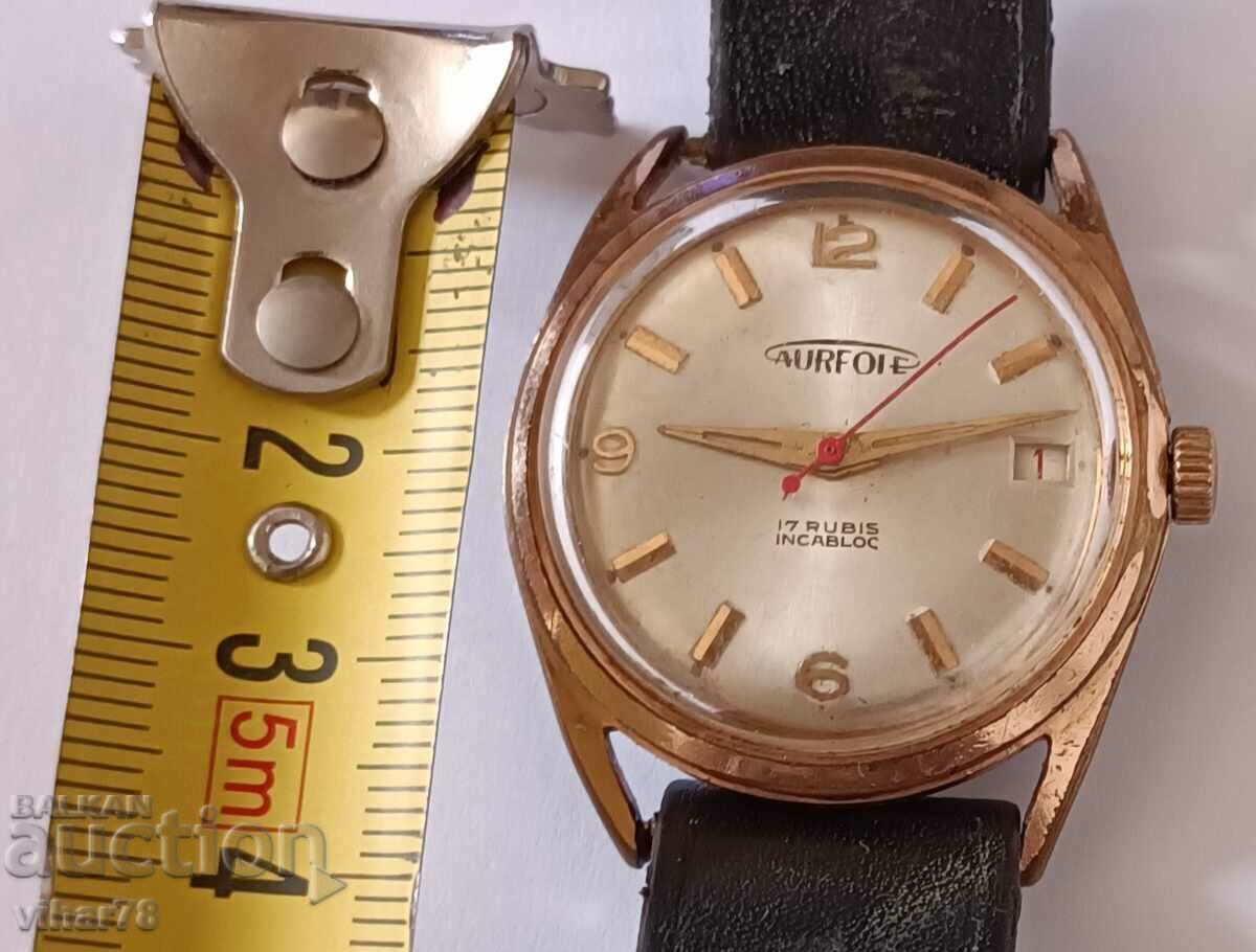 MEN'S GOLD WRIST WATCH - 5 MEN'S GOLD WRIST WATCH - 5