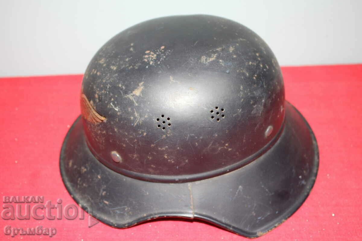 Аукцион Немска каска Luftschutz в оригинален цвят. Комплектна Аукцион Немска каска Luftschutz в оригинален цвят. Комплектна
