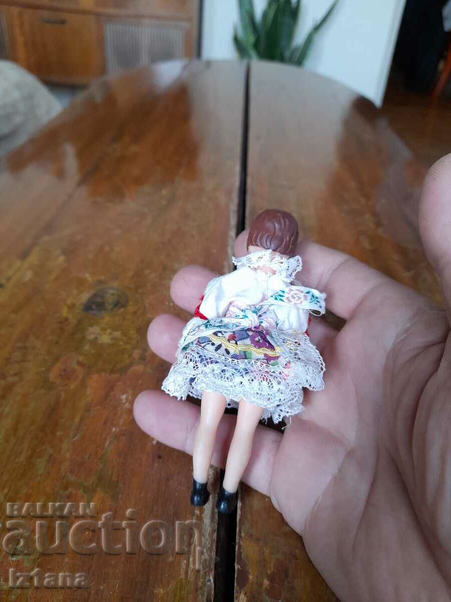 Auction Old doll Auction Old doll