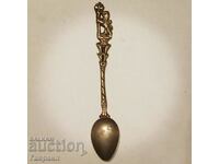 Collector spoon