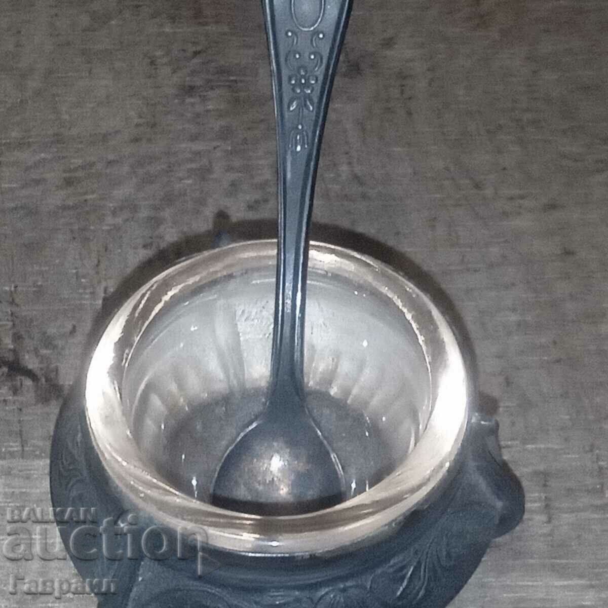 Auction Old Russian mustard Auction Old Russian mustard