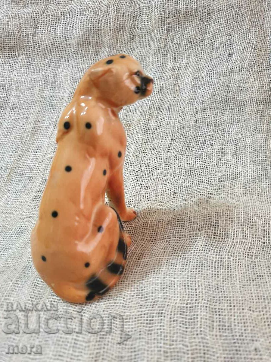 Δημοπρασία Πορσελάνινο ειδώλιο Δημοπρασία Πορσελάνινο ειδώλιο