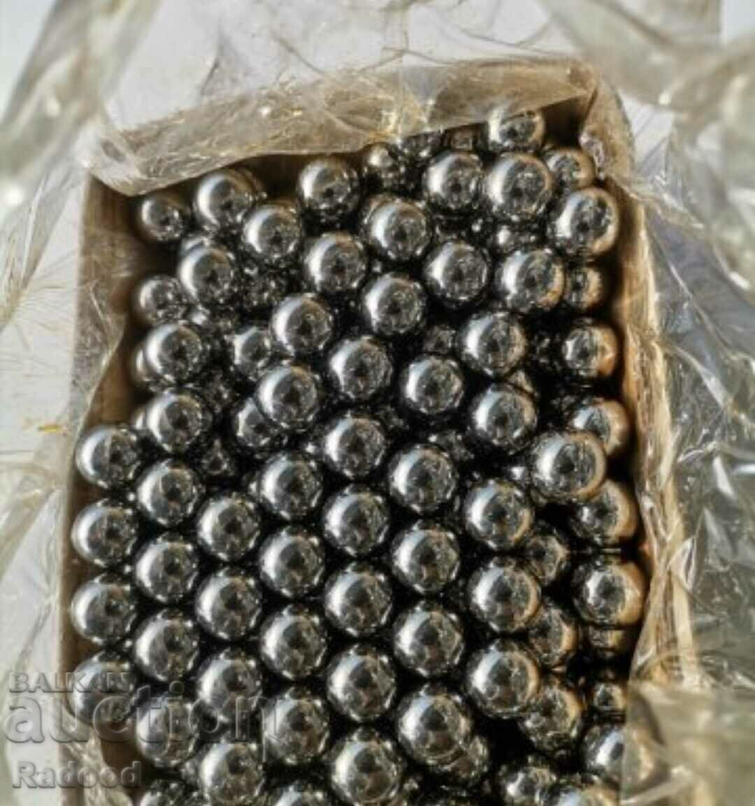 Metal balls, bearing bones 300 pieces /c with price 50.00 BGN | € 25.56 Metal balls, bearing bones 300 pieces /c with price 50.00 BGN | € 25.56