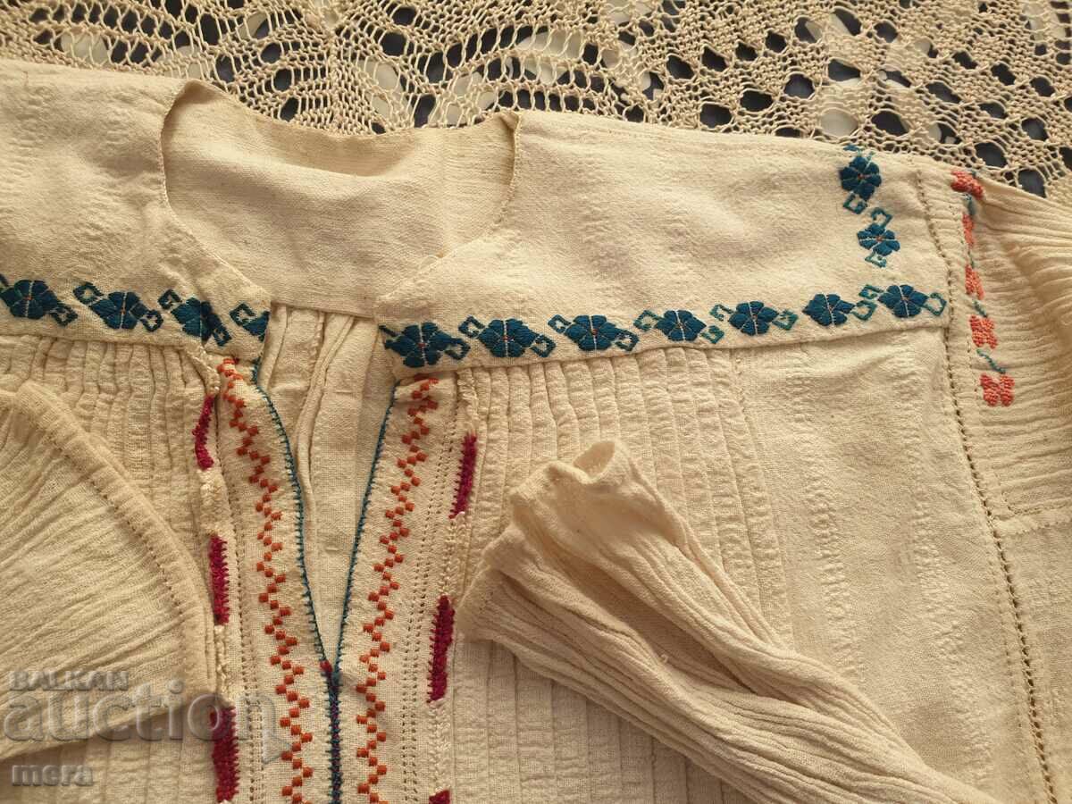 Delivery of Authentic short shirt from folk costume Delivery of Authentic short shirt from folk costume