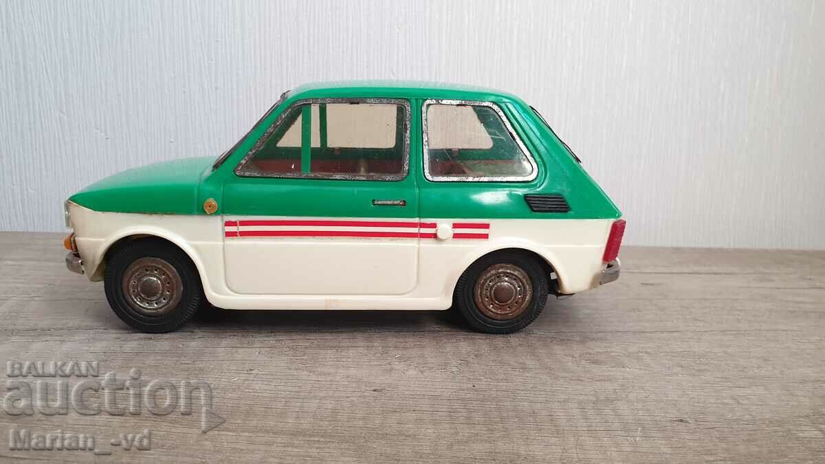 СТАРА  ИГРАЧКА FIAT 126P CZZ 4046