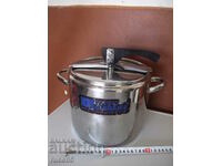 Pressure cooker "TSE - TS-445"