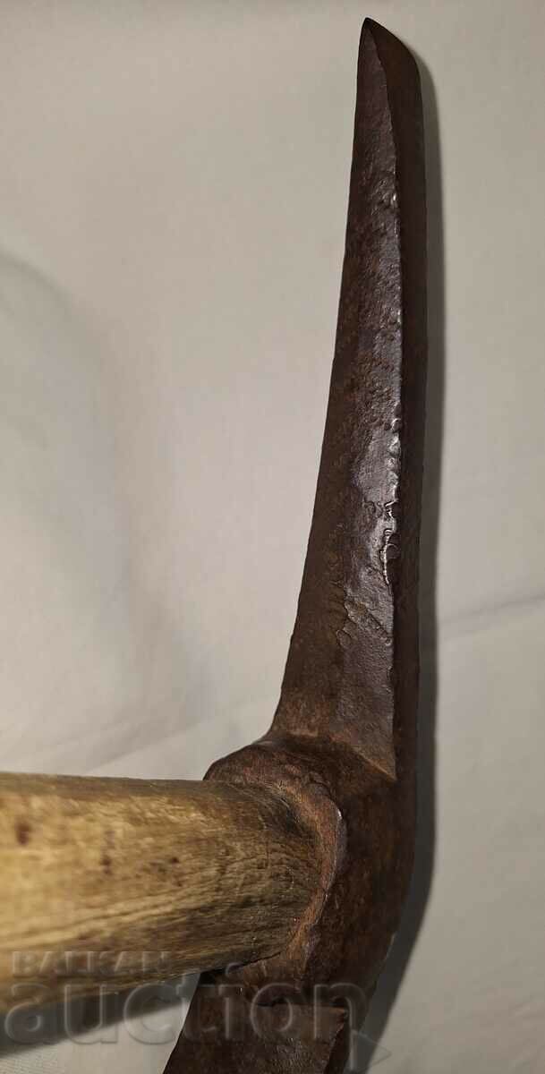 Auction Old hand forged instrument with engravings Auction Old hand forged instrument with engravings