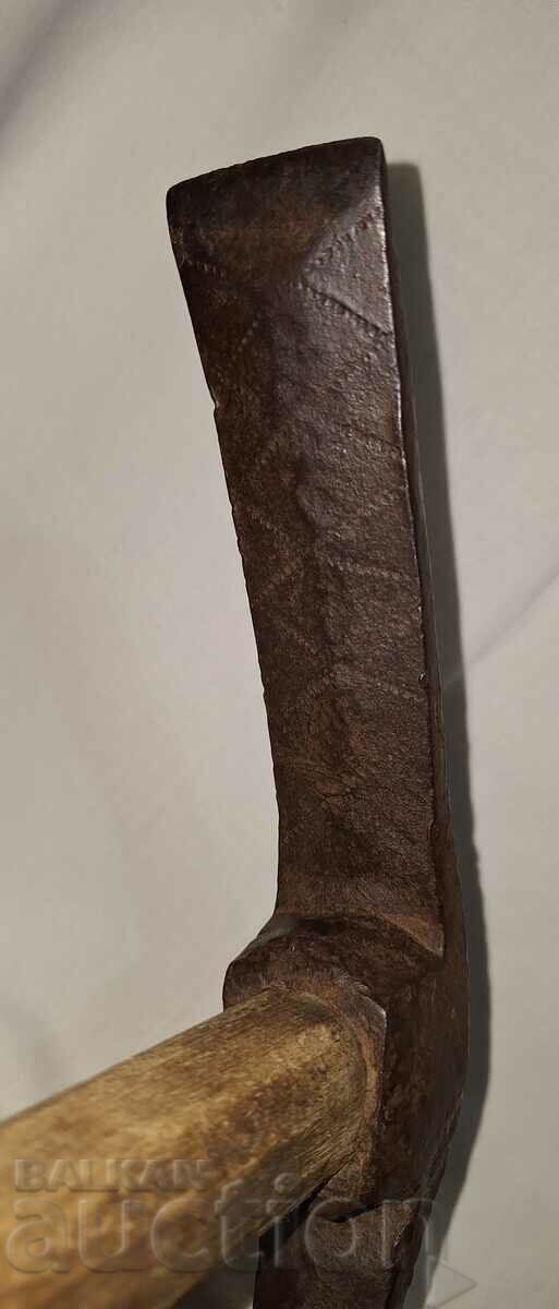 Old hand forged instrument with engravings - 5 Old hand forged instrument with engravings - 5