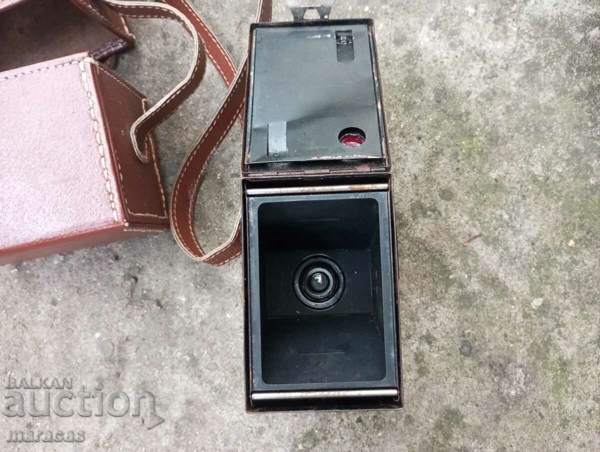 Delivery of Old camera with leather case