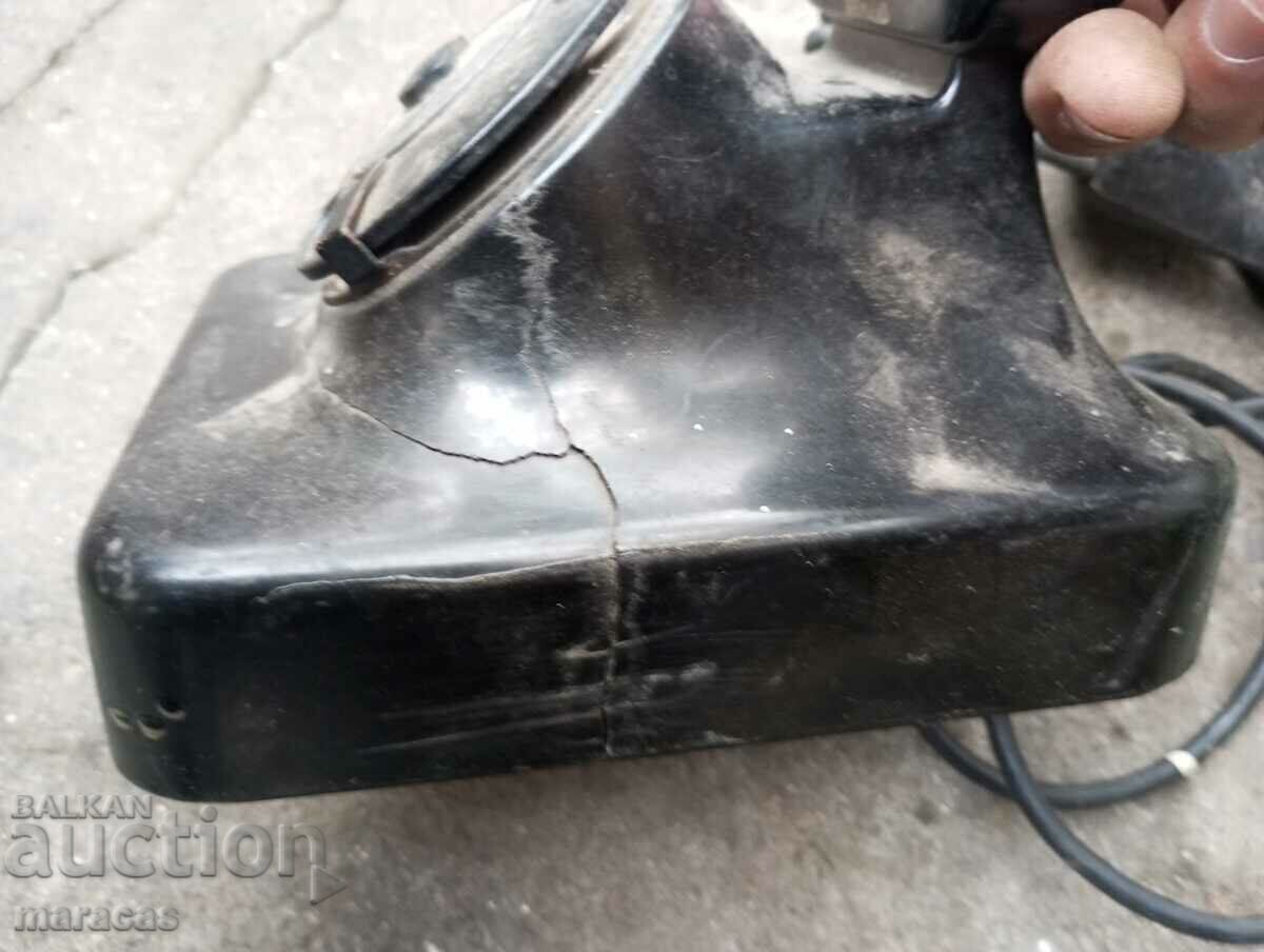 Доставка на Стар телефонен апарат