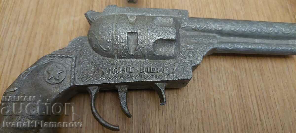Auction Pistol cast aluminum Auction Pistol cast aluminum