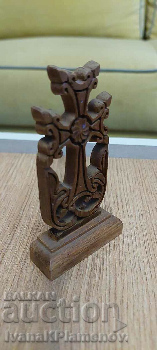 Wood carving with price 12.00 BGN | € 6.14 Wood carving with price 12.00 BGN | € 6.14