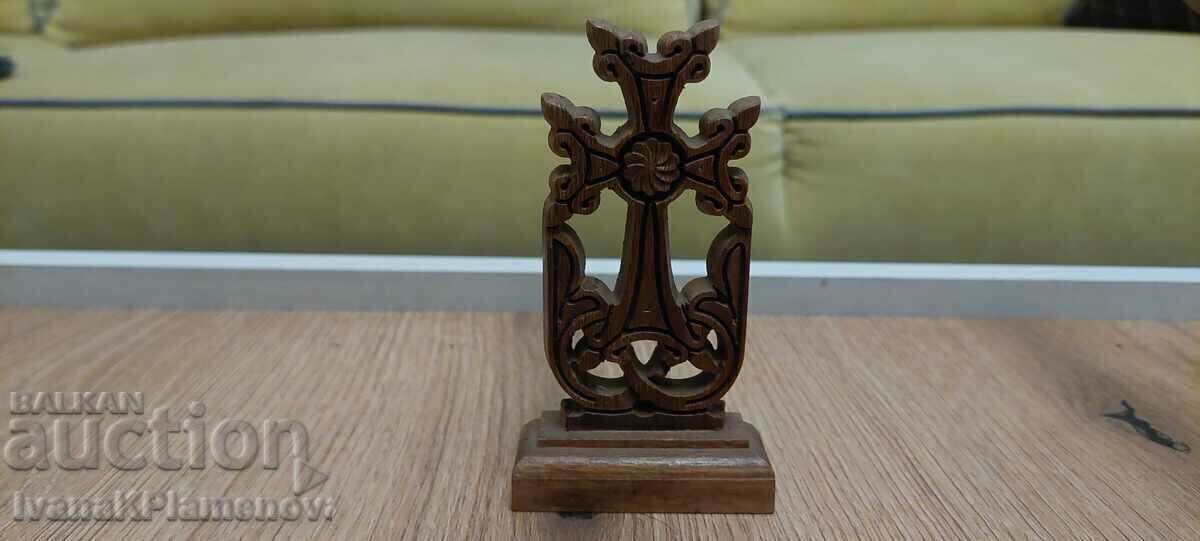 Auction Wood carving Auction Wood carving