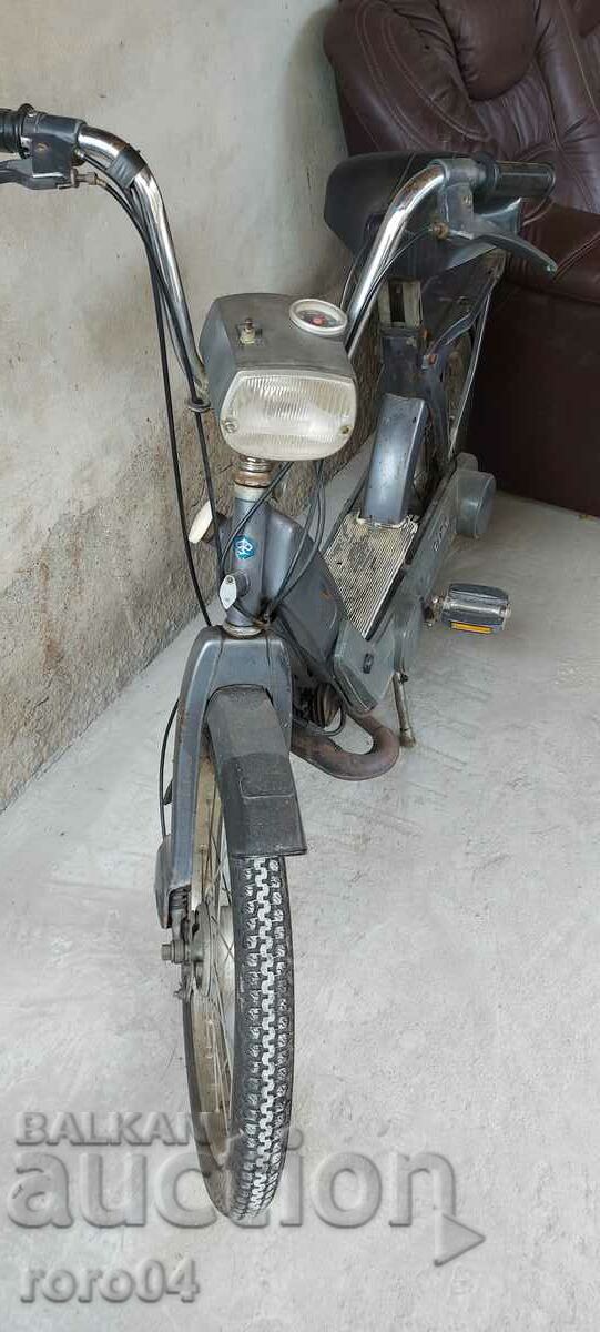 BYE PIAGGIO - IN MOTION - NO DOCUMENTS - 7 BYE PIAGGIO - IN MOTION - NO DOCUMENTS - 7