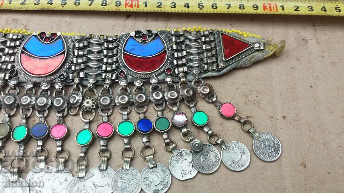 ORIENTAL JEWELRY - SACHAN, SOLID GLASS CORAL with price 199.99 BGN | € 102.25 ORIENTAL JEWELRY - SACHAN, SOLID GLASS CORAL with price 199.99 BGN | € 102.25