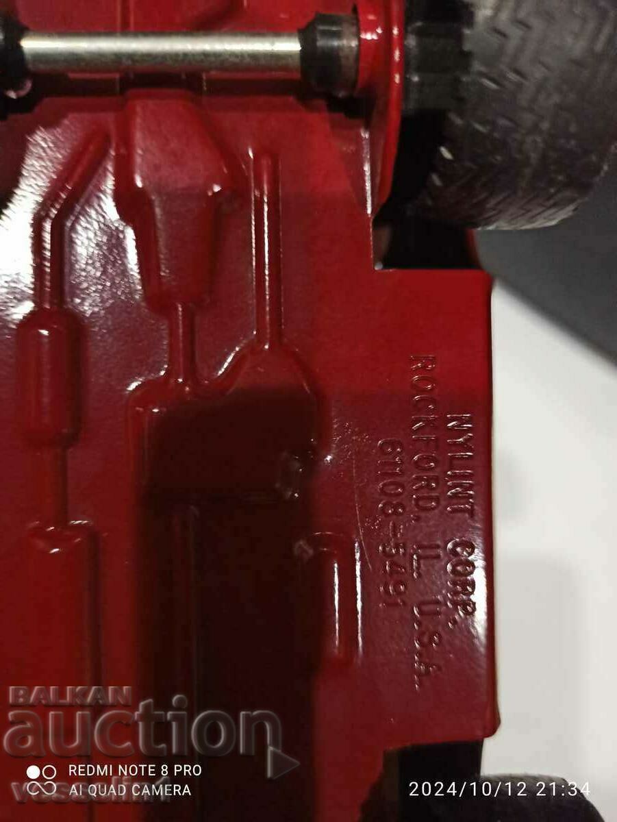 Παράδοση Παλιό και σπάνιο παιχνίδι αμερικανικό αυτοκίνητο NYLINT, τζιπ Παράδοση Παλιό και σπάνιο παιχνίδι αμερικανικό αυτοκίνητο NYLINT, τζιπ