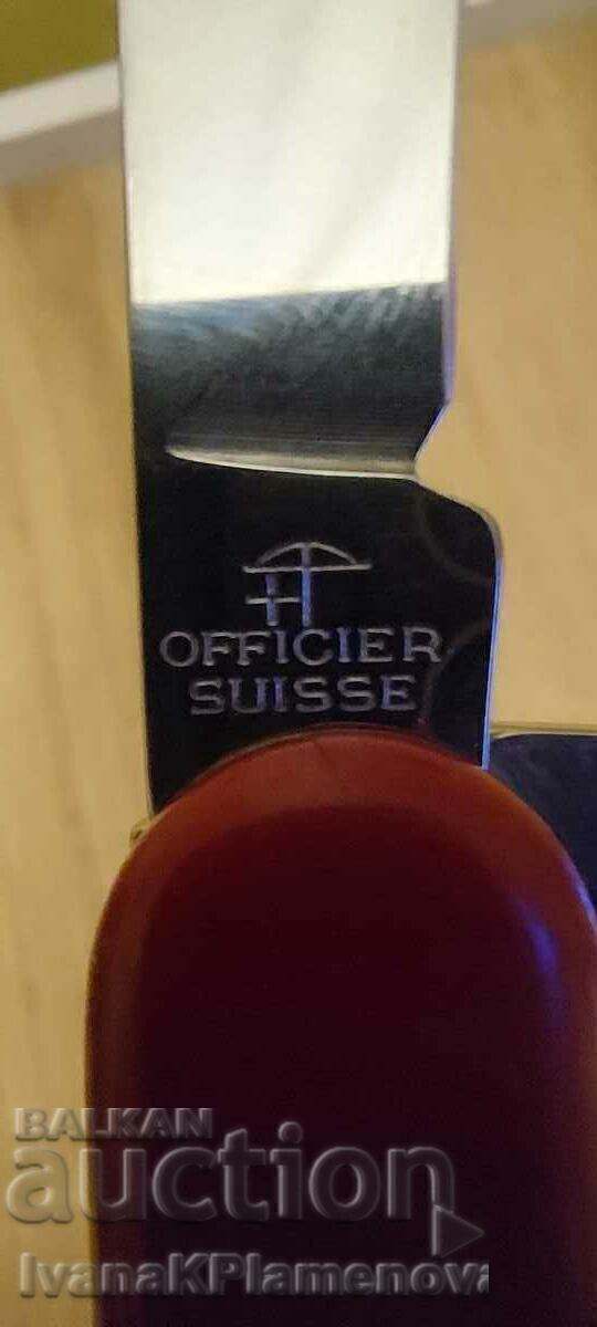 Delivery of Swiss army knife for collectors