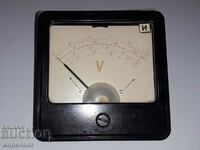 OLD VOLTMETER