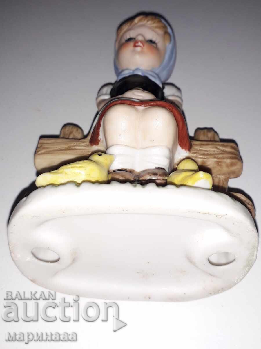 NEW FIGURE. BISCUIT - 5 NEW FIGURE. BISCUIT - 5