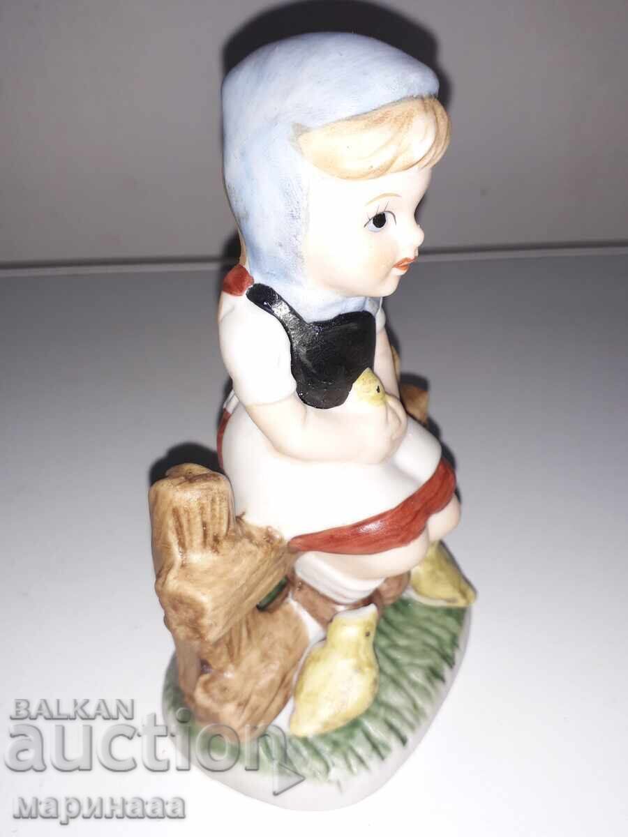 Delivery of NEW FIGURE. BISCUIT Delivery of NEW FIGURE. BISCUIT