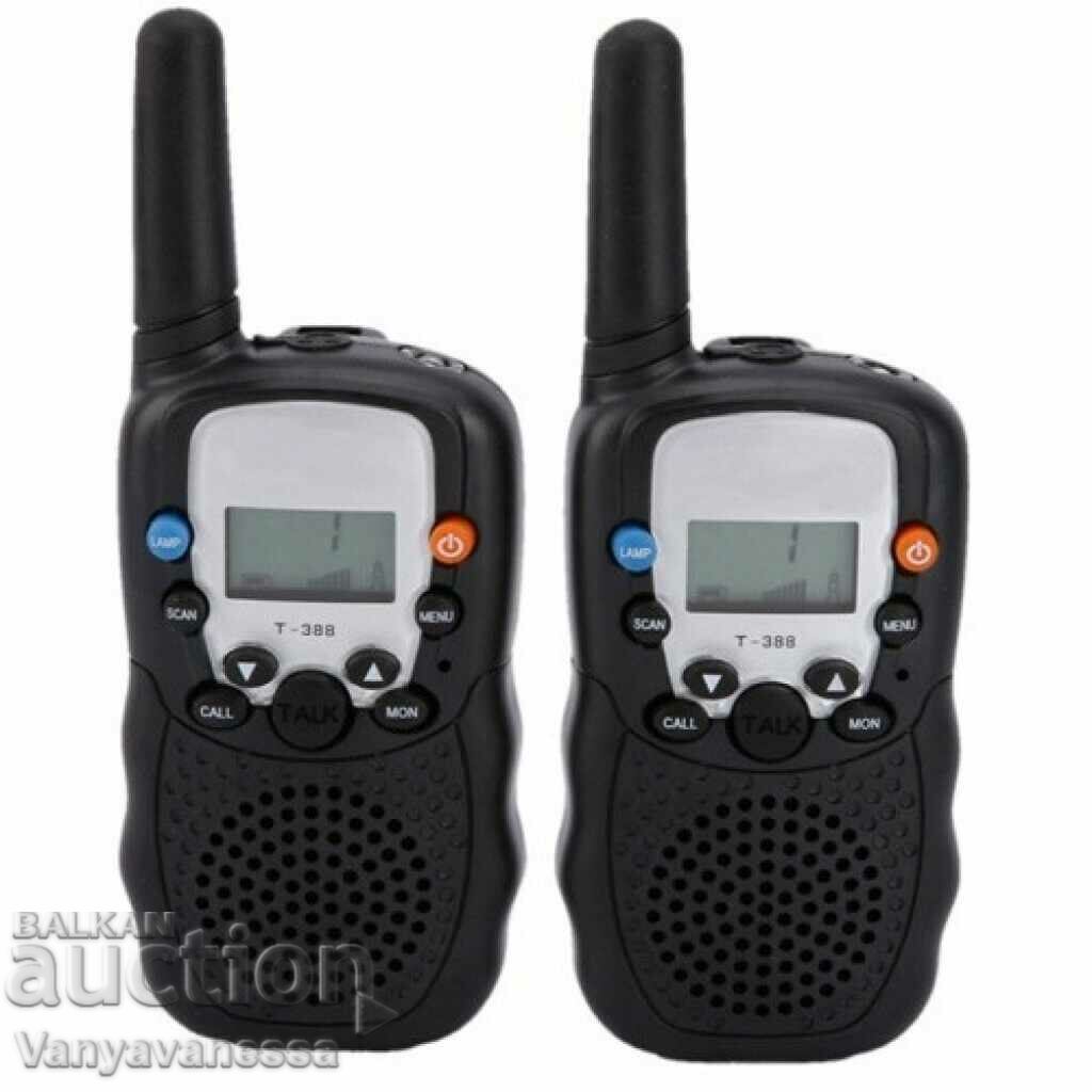 Promo! Walkie talkie with a long range of 3km - built-in flashlight