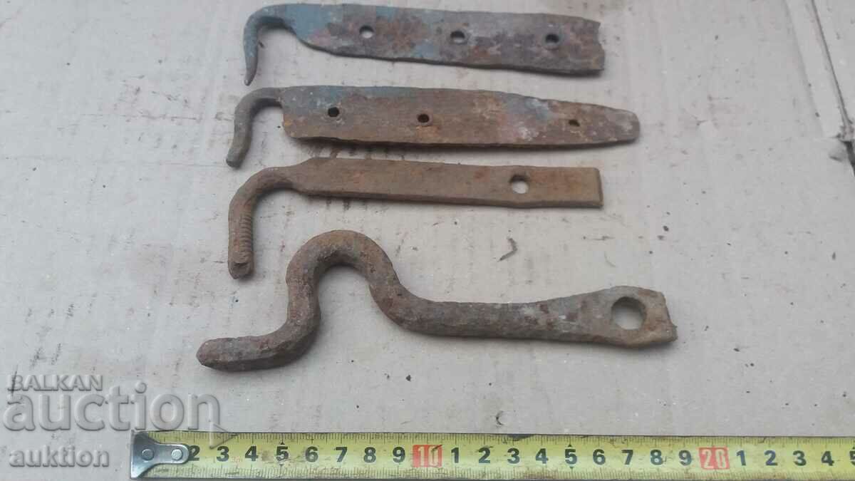 Auction LOT OF 4 FORGED GATE LATCHES Auction LOT OF 4 FORGED GATE LATCHES