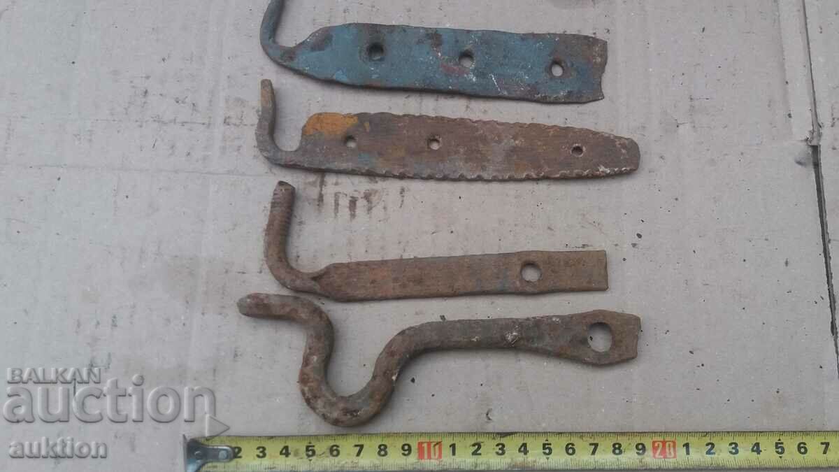 LOT OF 4 FORGED GATE LATCHES - 7 LOT OF 4 FORGED GATE LATCHES - 7