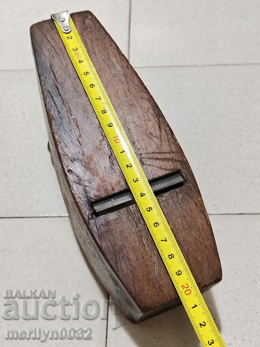Delivery of Antique woodworking planer Delivery of Antique woodworking planer