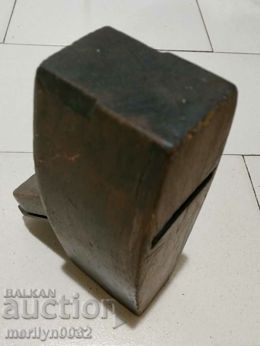 Antique woodworking planer - 7 Antique woodworking planer - 7
