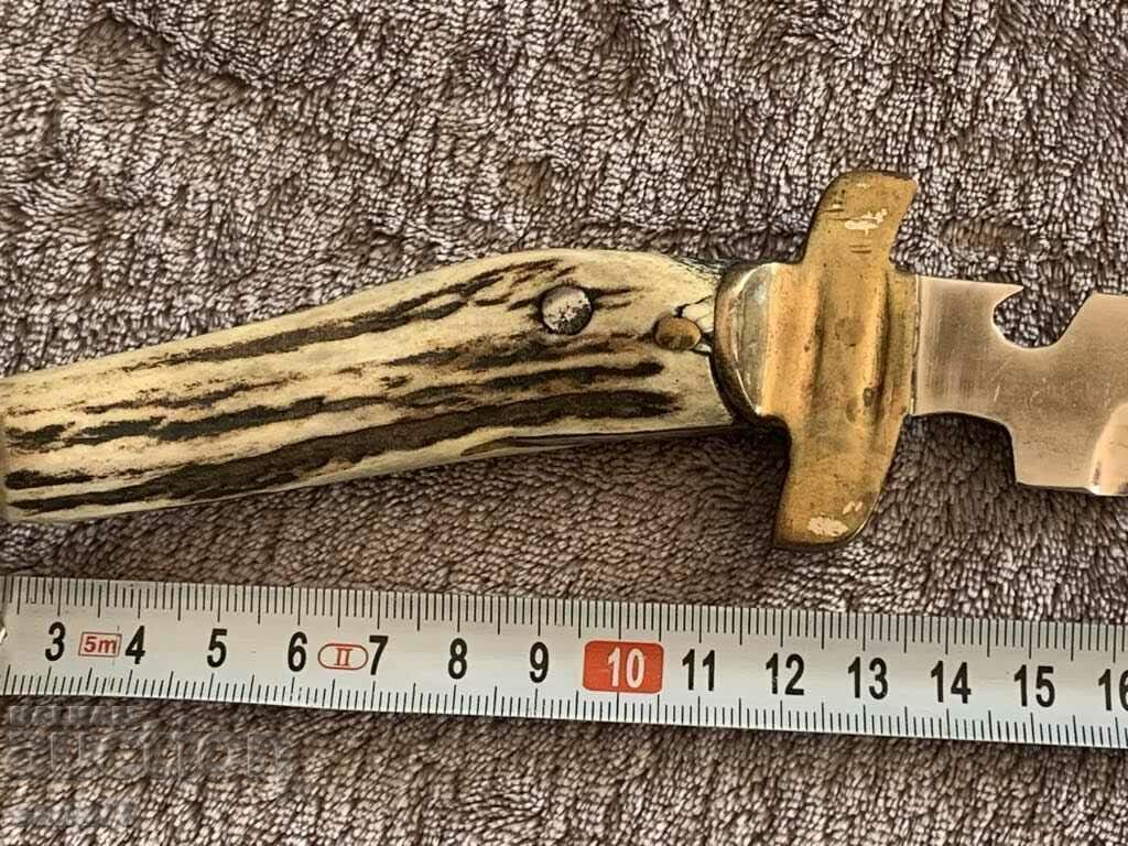 Όμορφο σφυρήλατο βουλγαρικό κυνηγετικό μαχαίρι με λαβή κέρατου-2 με τιμή 59.00 BGN | € 30.17 Όμορφο σφυρήλατο βουλγαρικό κυνηγετικό μαχαίρι με λαβή κέρατου-2 με τιμή 59.00 BGN | € 30.17